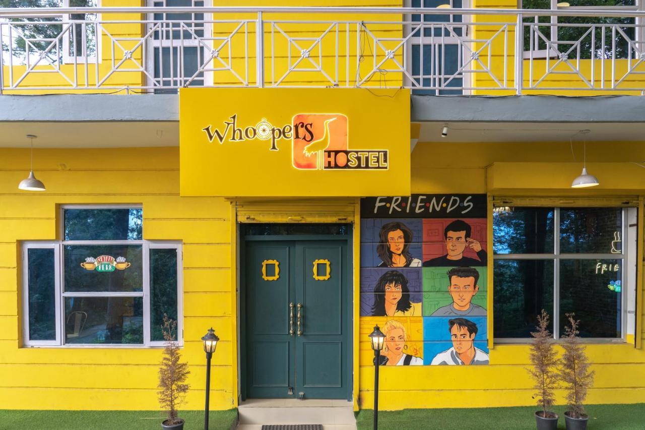Whoopers Hostel Bir Esterno foto