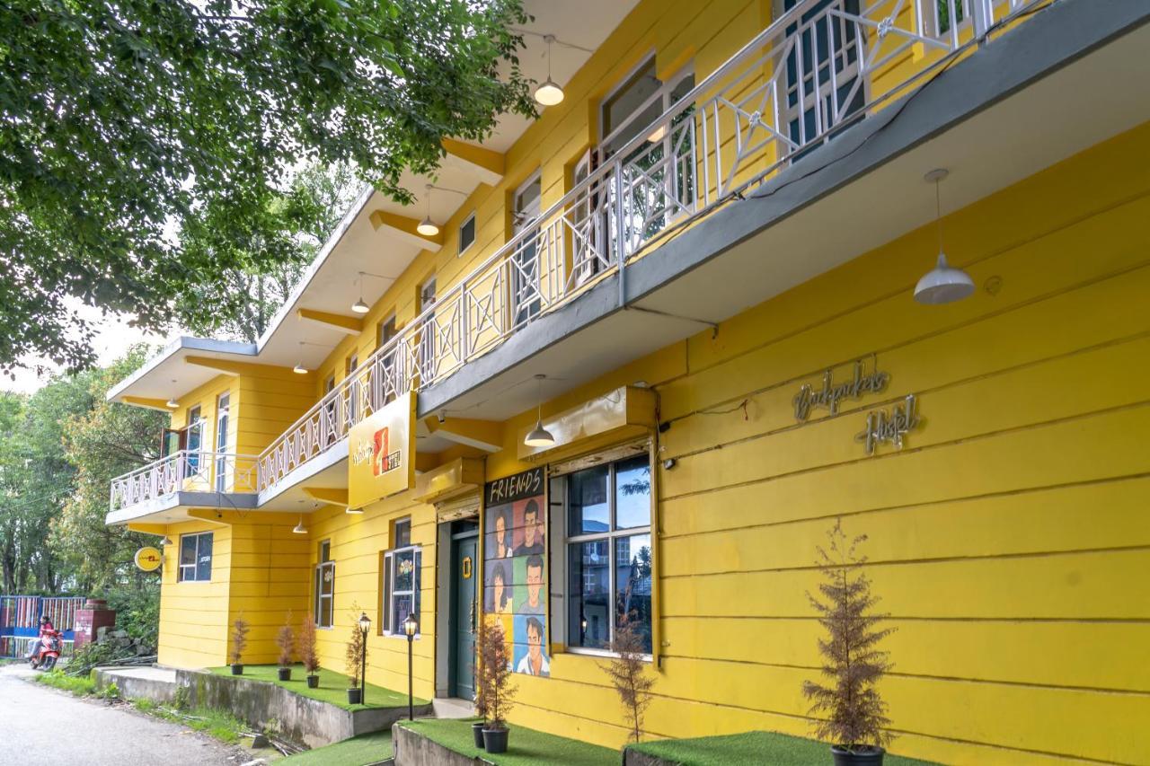 Whoopers Hostel Bir Esterno foto