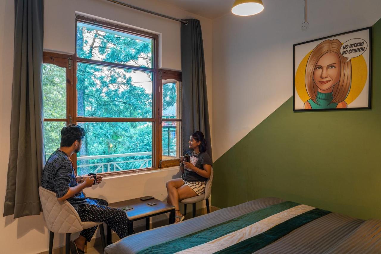 Whoopers Hostel Bir Esterno foto