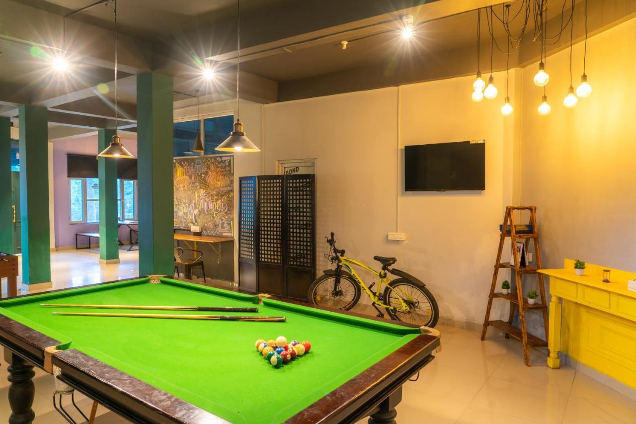 Whoopers Hostel Bir Esterno foto