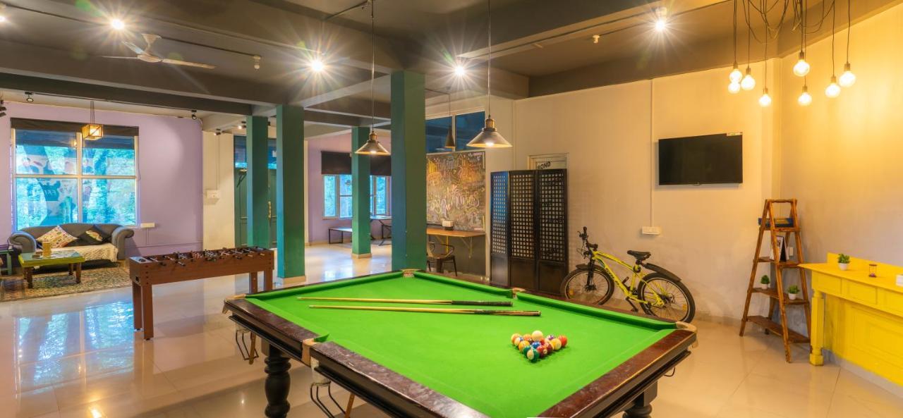 Whoopers Hostel Bir Esterno foto